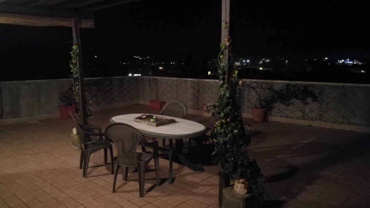 Apartmán Attico A Barberino Di Mugello Exteriér fotografie